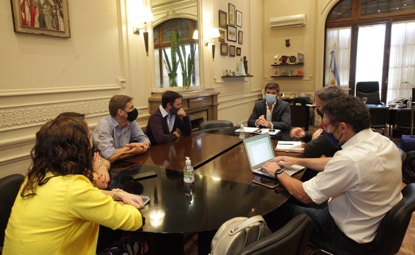 img-footer-1